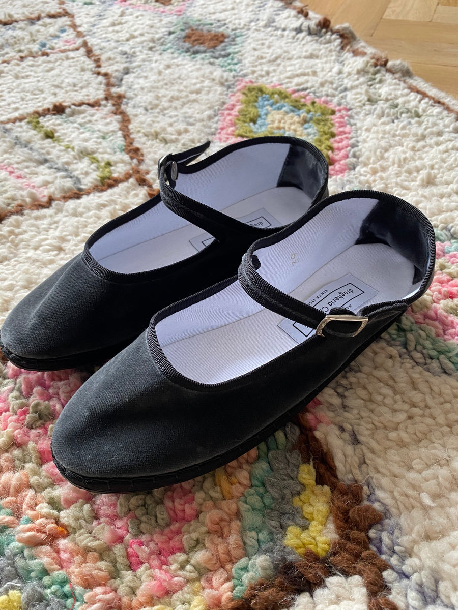 Drogheria Crivellini Velvet Mary Janes in Ash – Tidy Street General