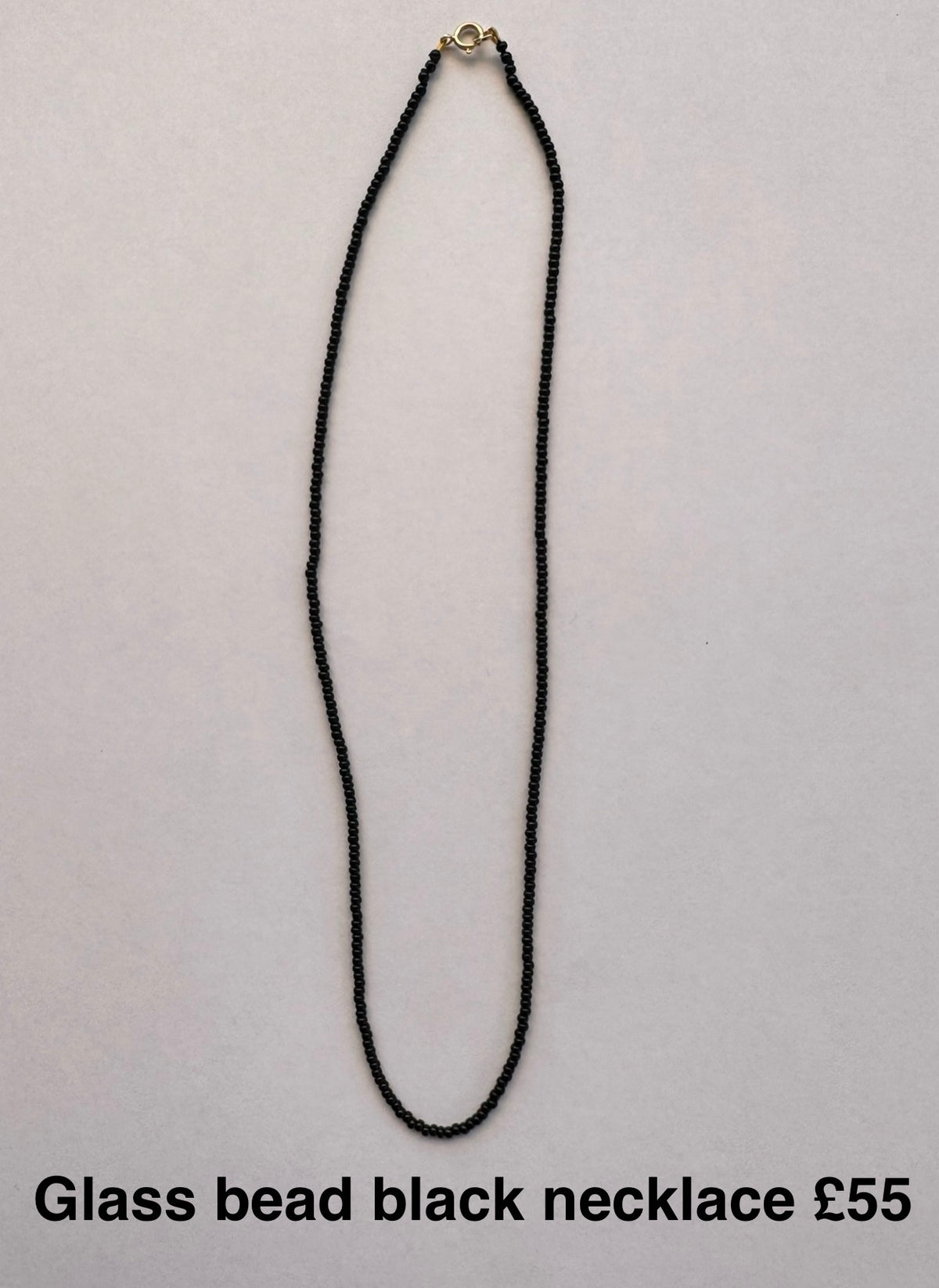 Glass bead necklace black