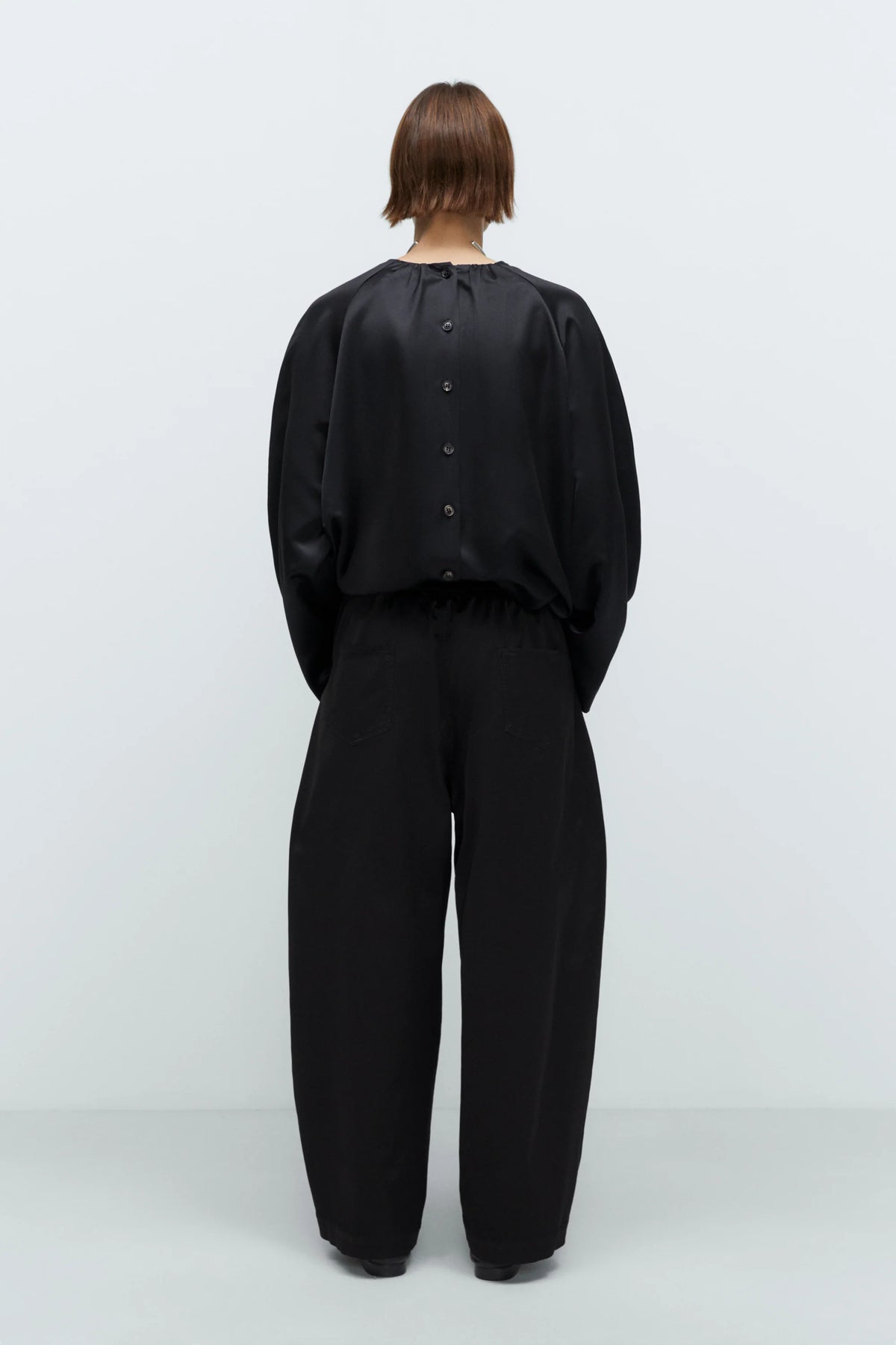 Cordera | Satin Curved Pants - Black