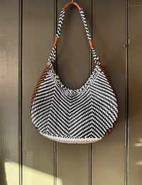 Dragon Diffusion | Minga Hobo - Black/White/Tan