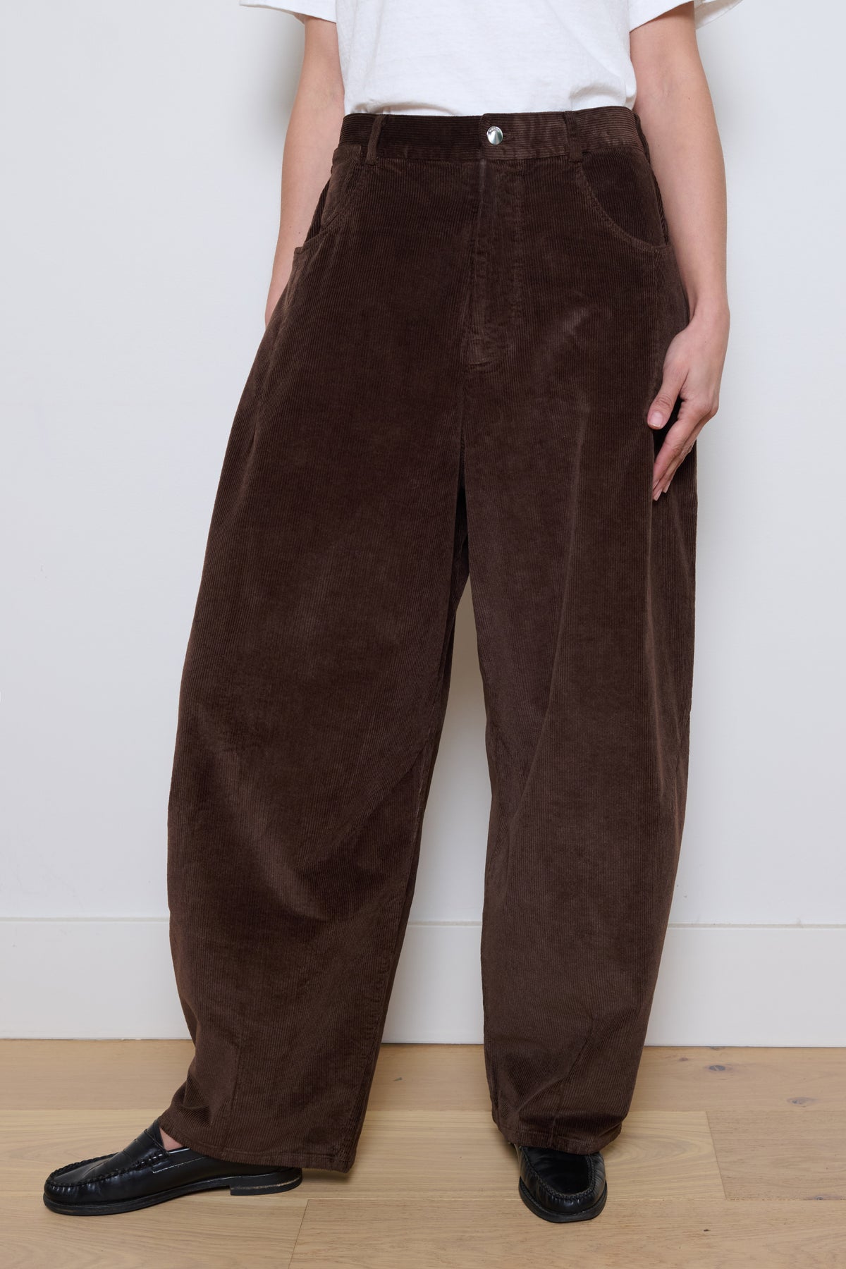 Cordera | Corduroy Baggy Pants- Brown
