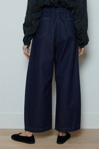 Cordera | Curved Baggy Jeans