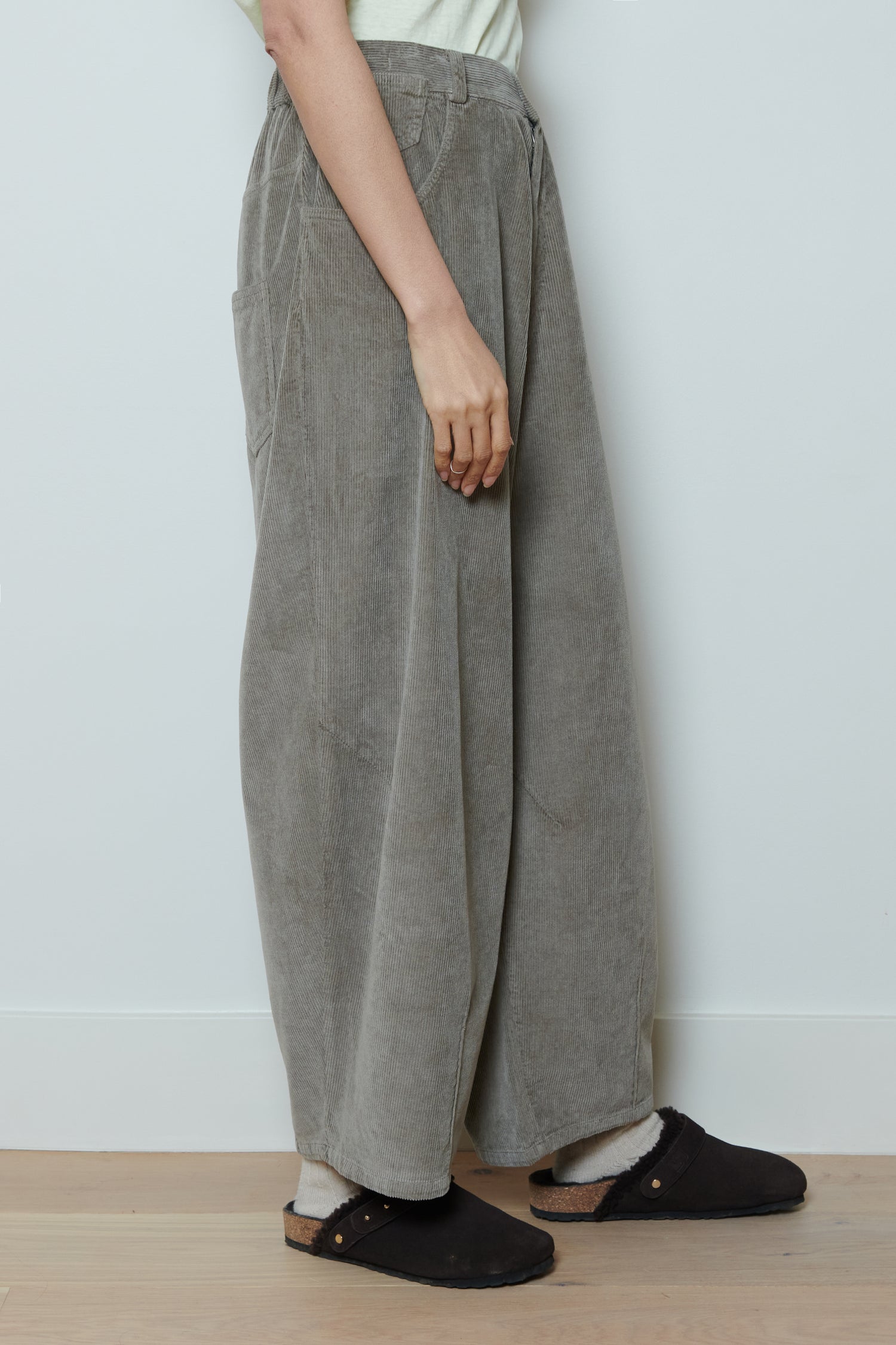 Cordera | Corduroy Baggy Pants - Cobblestone