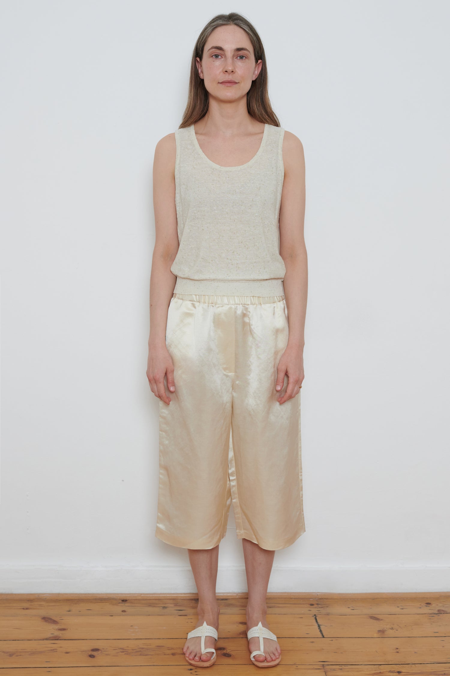 Cordera | Satin Capri Pants - Marfil