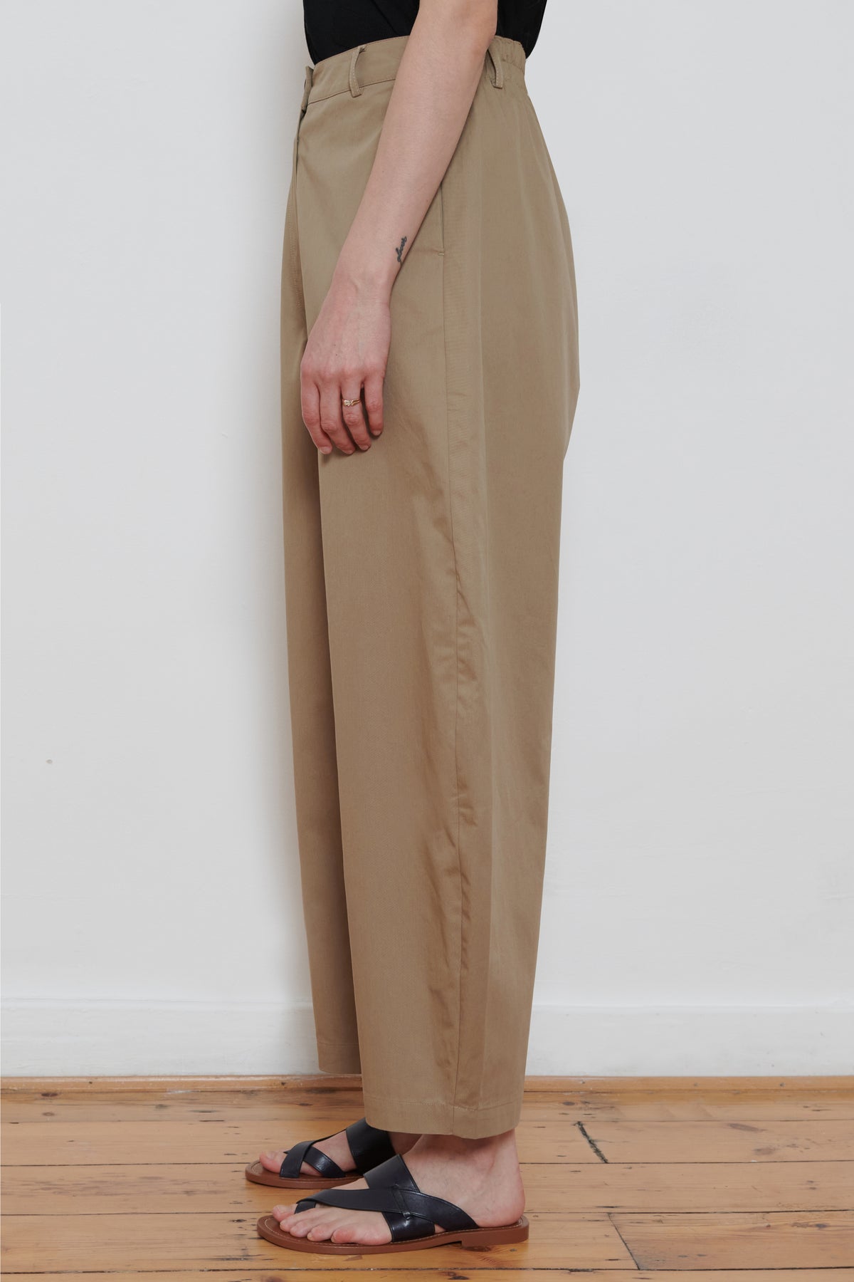 Cordera | Cotton Curved Pants- Camel