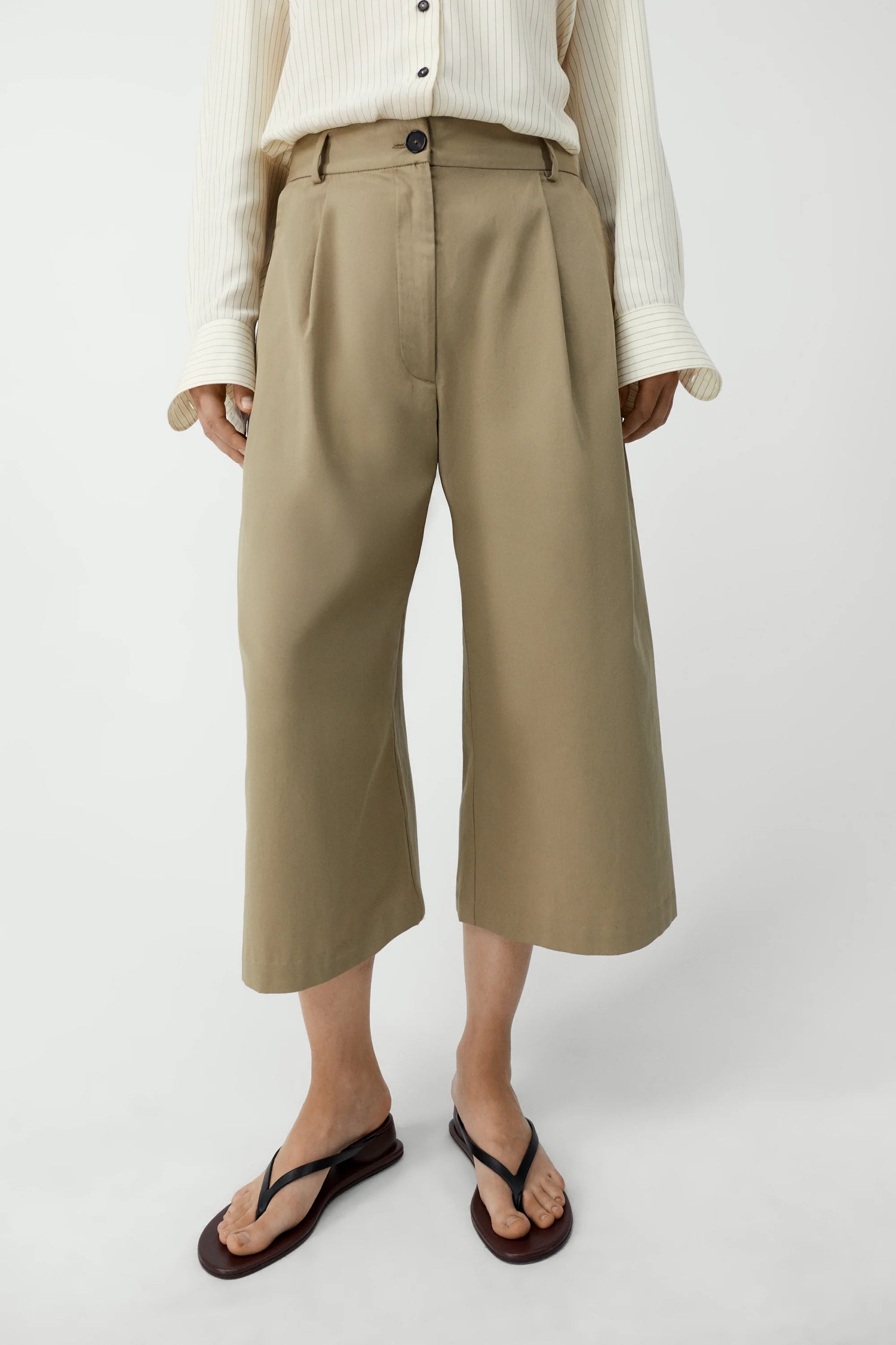 Cordera | Cotton Capri Pants- Camel