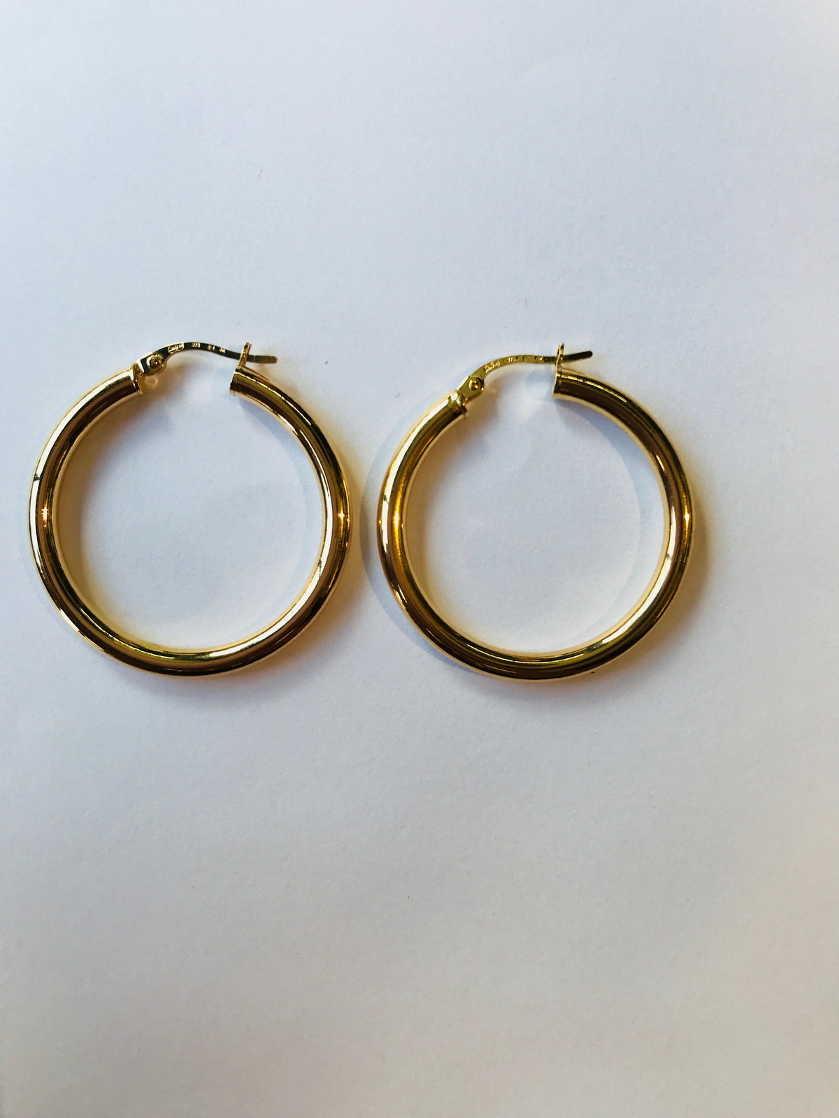 Tidy Street Store | 9ct Gold Hoops