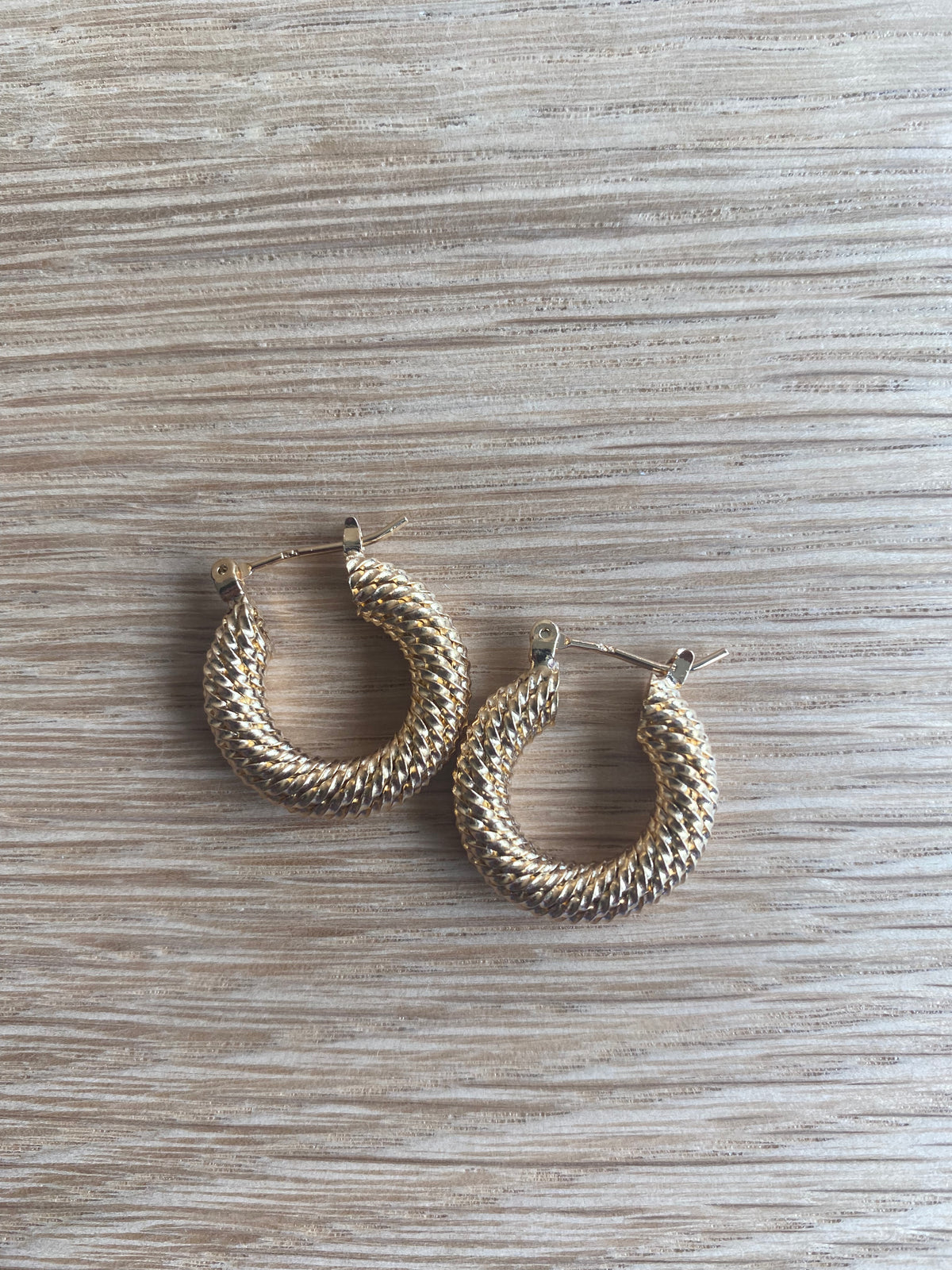 Twisted Rope Hoops