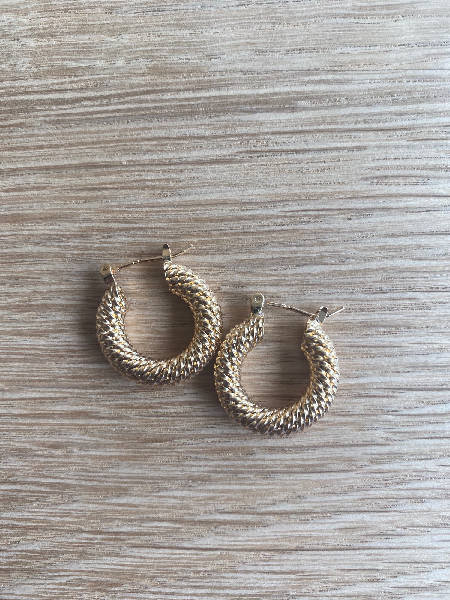 Twisted Rope Hoops